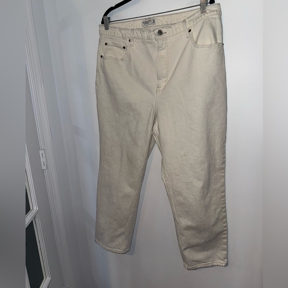 Abercrombie & Fitch Women’s Cream Ultra High Rise Ankle Straight Jeans, sz 34/18 - Picture 6 of 16